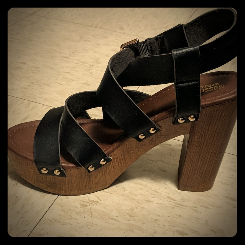 Mossimo chunky heels